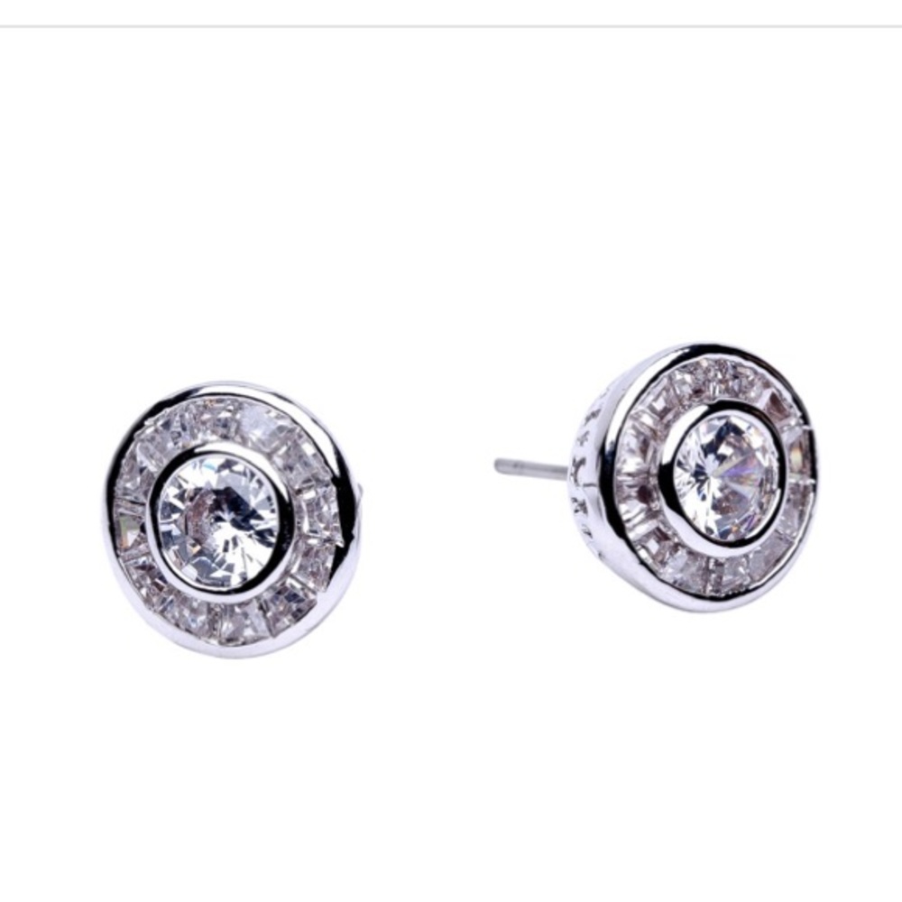 NWT CZ Princess Stud with Round Halo Earrings